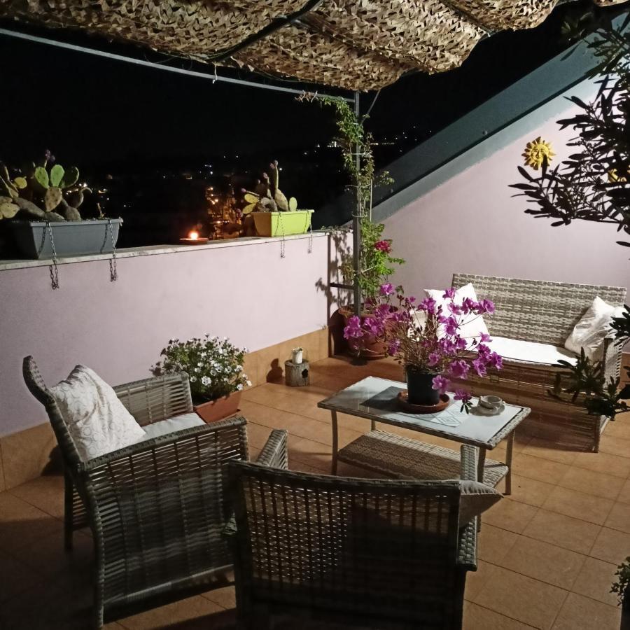 La Petite Maison อาชิ กัสเตลโล ภายนอก รูปภาพ