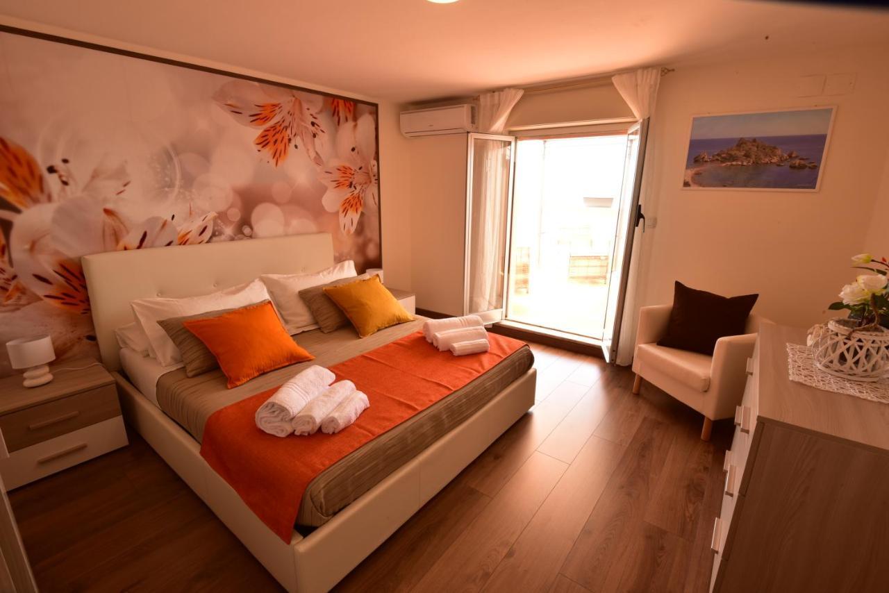 La Petite Maison อาชิ กัสเตลโล ภายนอก รูปภาพ